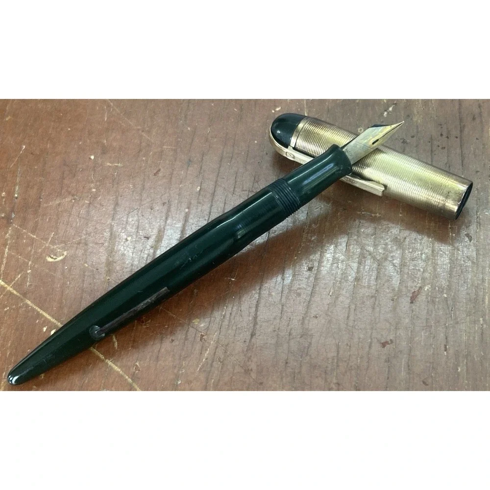 VINTAGE 1940s MARINE GREEN EVERSHARP SKYLINE FOUNTAIN PEN Gold Nib 14k YGF Cap
